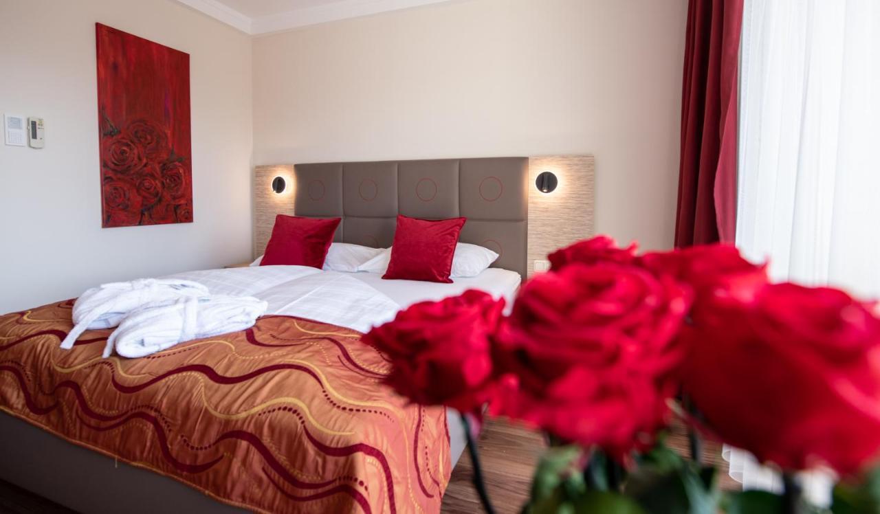 Das Balance - Spa & Golf Hotel Am Woerthersee Portschach am Woerthersee Luaran gambar